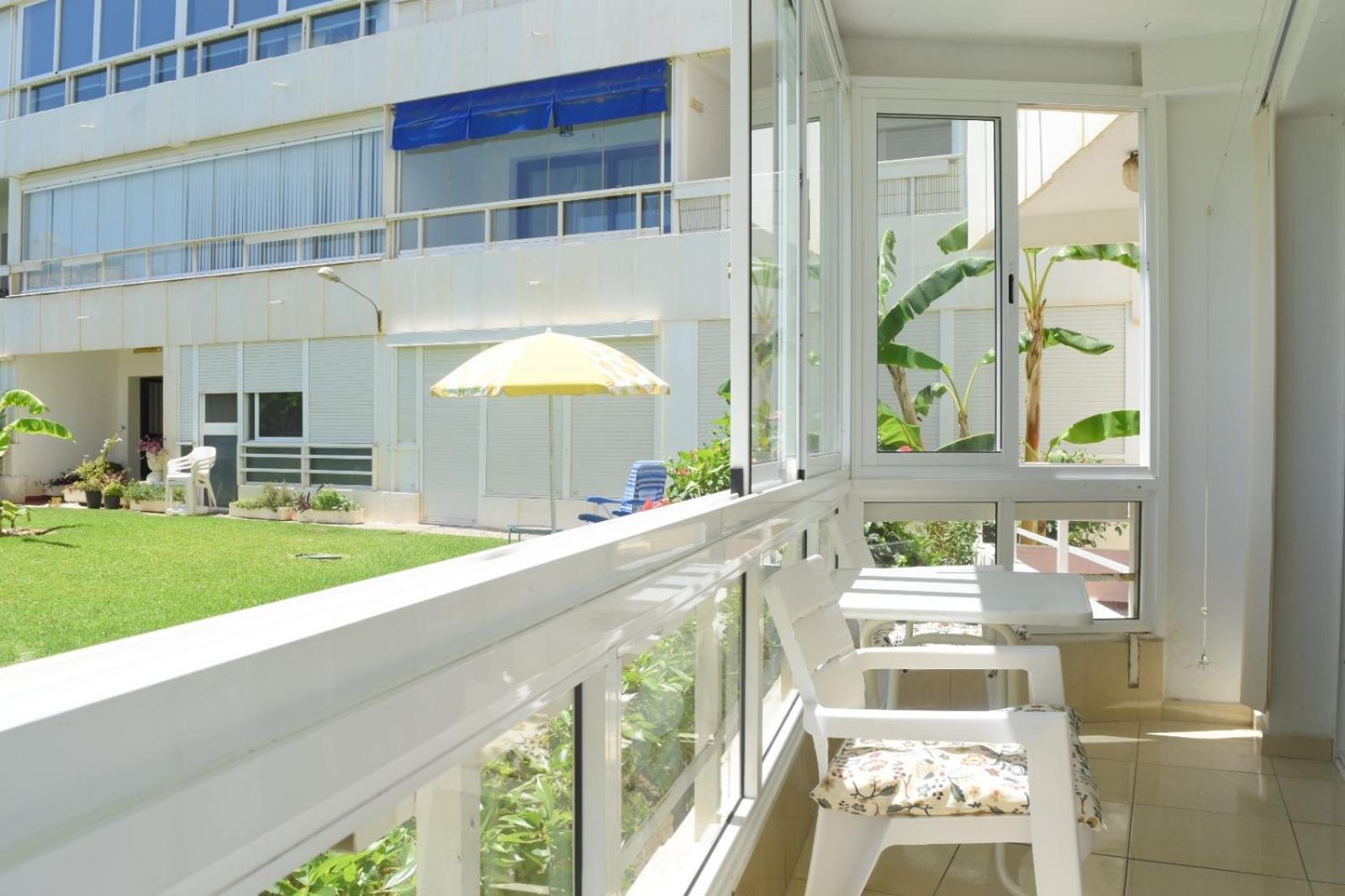 Apartamentos De Los Cisnes 贝纳尔马德纳 外观 照片
